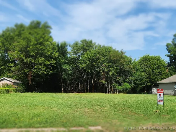 1622 N Norfolk Ave, Tulsa, OK 74106