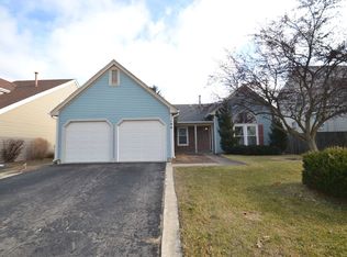 199 Jefferson Ln, Streamwood, IL