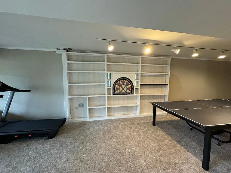 18 E Countryside Dr — Photo 22