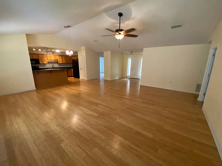 193 Lakeview Loop — Photo 8