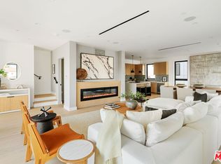 4555 Ambrose Ave, Los Angeles, CA 90027