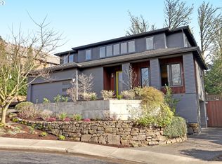 8306 NW Cresap Ln, Portland, OR 97229