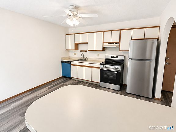4th image of 24 West Road #8