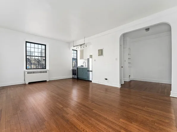 78 8th Ave APT 5F, Brooklyn, NY 11215