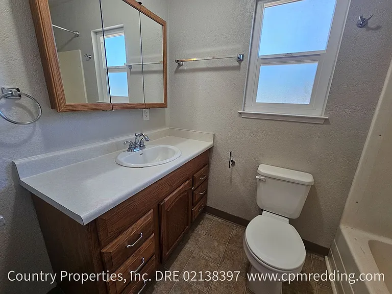 2951 Robert Ct — Photo 13