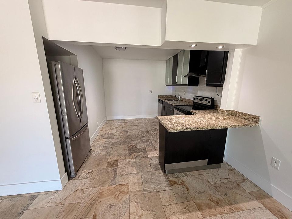 1st image of 1618 NE 33rd St #B