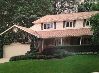 1073 Autumn Woods Dr, Westerville, OH 43081