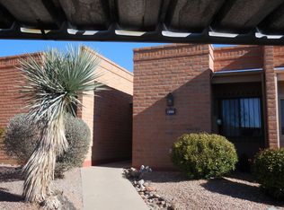 1300 W Desert Hills Dr, Green Valley, AZ 85622