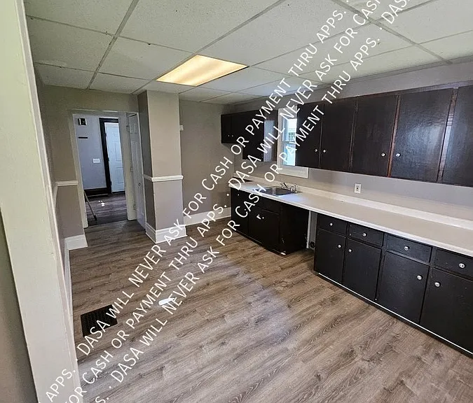 376 Magee Ave — Photo 4