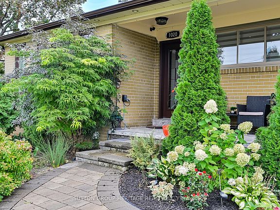 4th image of 1020 Wardman Cres