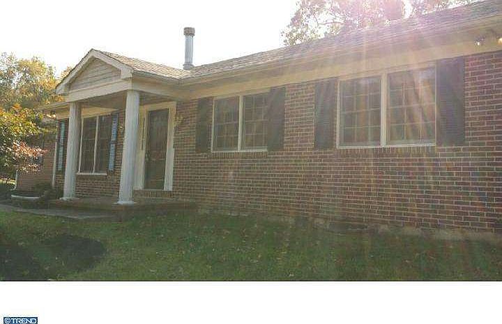 1st image of 671 Clifton Dr