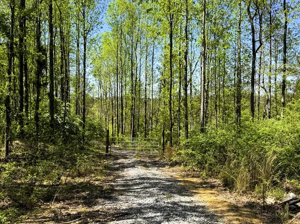371 County Road 357, Sweetwater, TN 37874