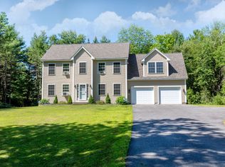 385 Mosher Rd, Gorham, ME 04038