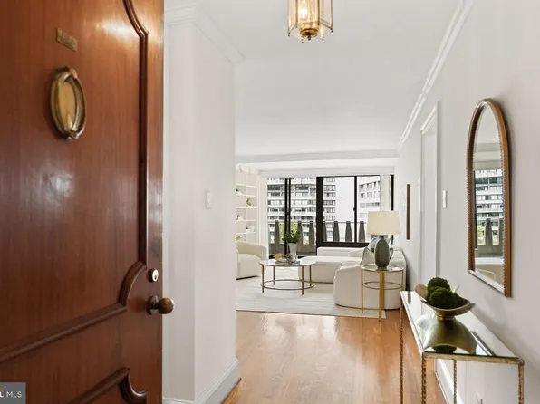2500 Virginia Ave NW #517, Washington, DC 20037