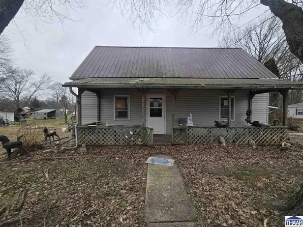 979 S Sallust St, Jasonville, IN 47438