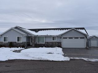 217 E Putnam Mountain Loop, Inkom, ID 83245