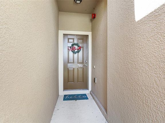 3rd image of 2315 Seven Oaks Dr
