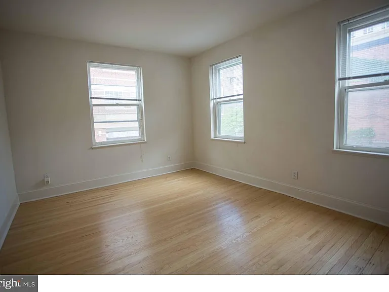 721 Spruce St #1F — Photo 12