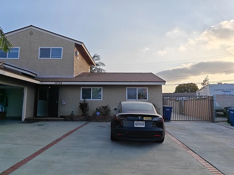 12726 Wilkes Way — Photo 2