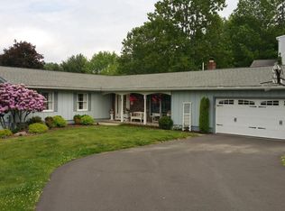 515 Deer Hill Rd, Shavertown, PA 18708