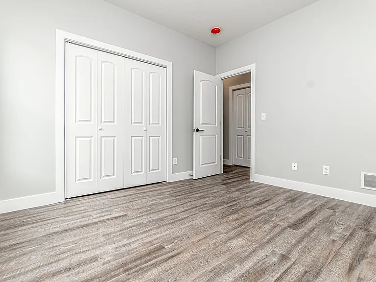 1705 Kenneth Dr — Photo 12