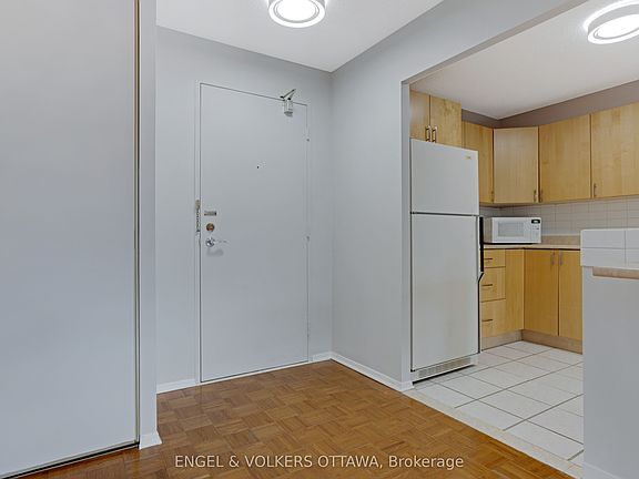 3rd image of 665 Bathgate Dr #301