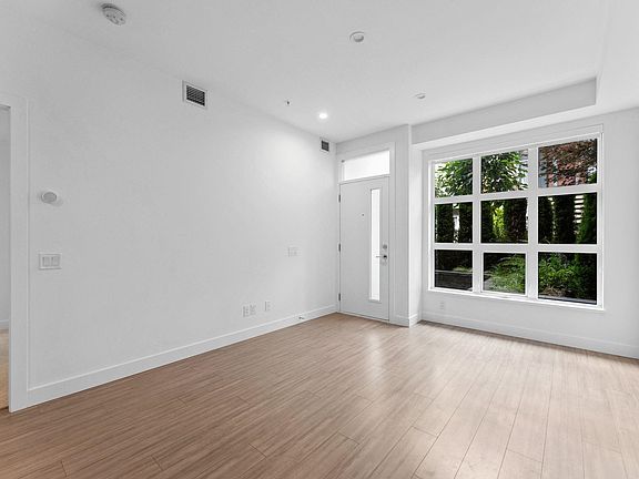 3rd image of 2060 Curling Rd #119