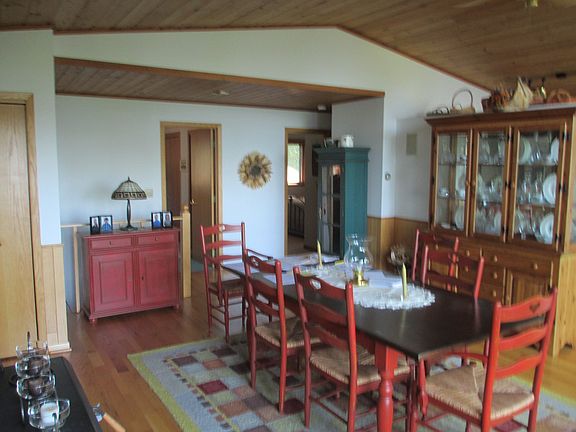 4th image of 22879 Knollwood Ln