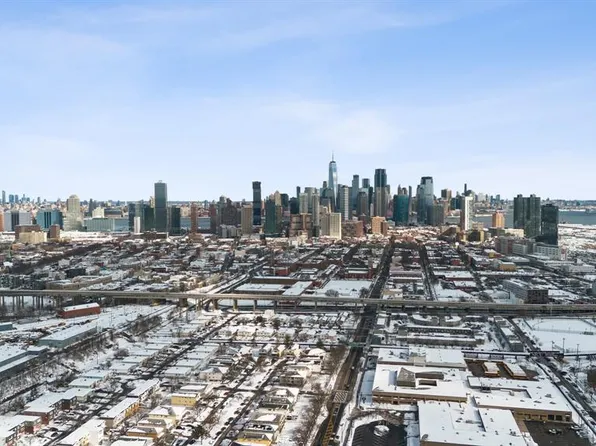 4 Beacon Way, Jersey City, NJ 07304