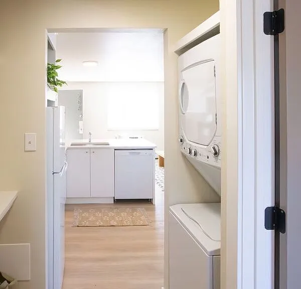 1335 N Gaylord St #306 — Photo 12