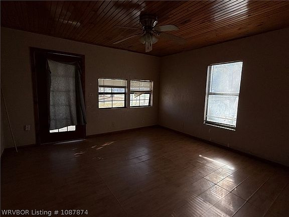 4th image of 316 SE 2nd St