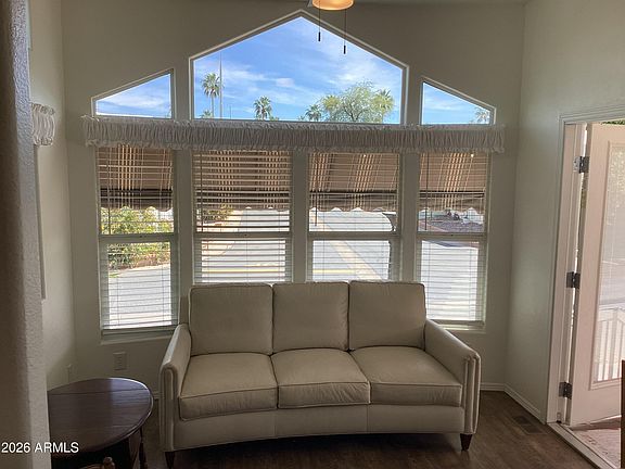 5th image of 111 S GREENFIELD Road #163