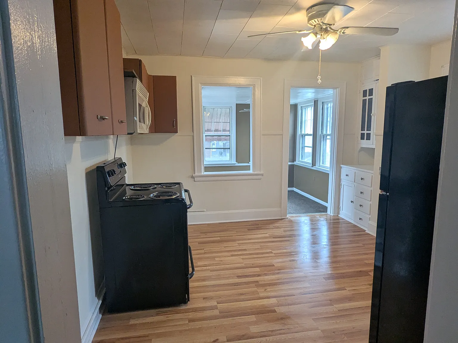 2 bed, 1250 sqft, $1,415 — Photo 1