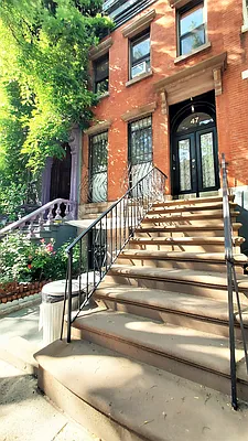 Rented by R New York | media 1