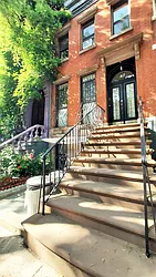 Rented by R New York