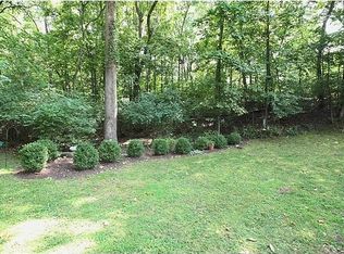 701 Briar Fork Rd, Saint Louis, MO 63131