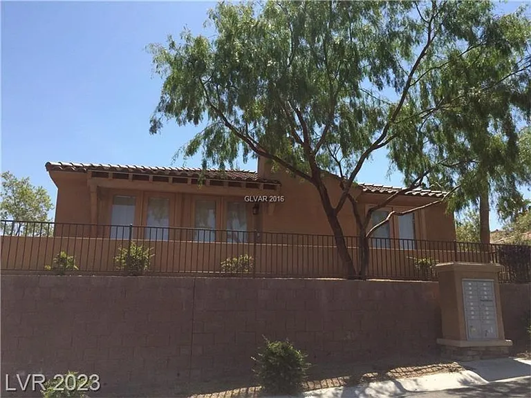 1230 Calcione Dr — Photo 8