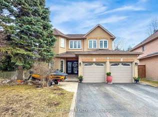 1143 Gossamer Dr, Pickering, ON L1X2T8
