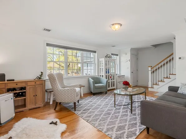 260 West St Unit 8, Quincy, MA 02169