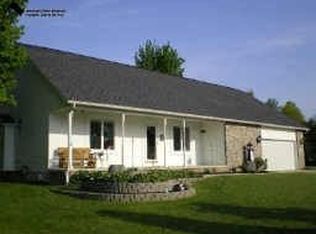 5767 Windjammer Ct, Madison, OH 44057