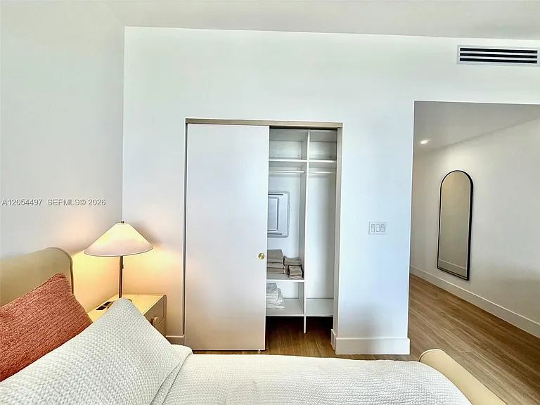 90 NE 32nd St #1124 — Photo 10
