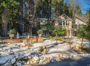 404 Riviera Dr, Lake Arrowhead, CA 92352