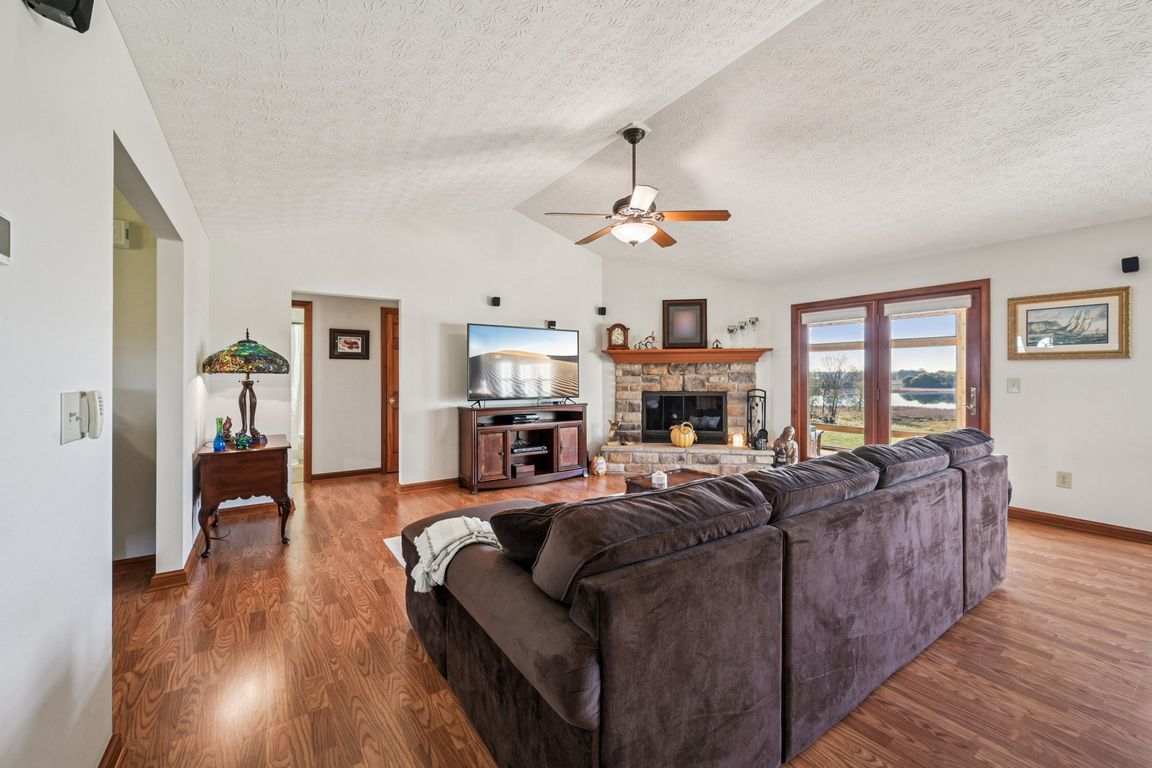 next background image