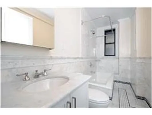 Rented by Douglas Elliman | media 10