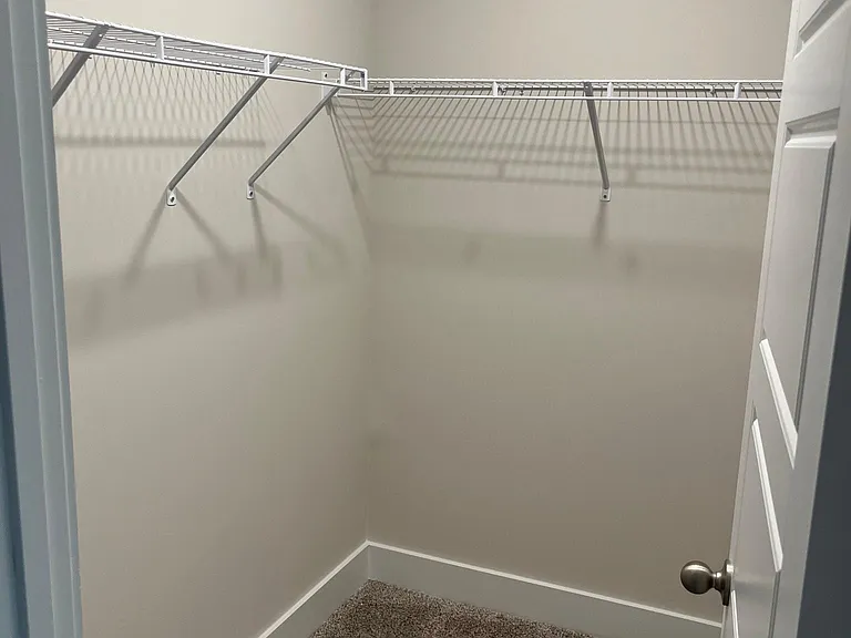 854 Thread Way — Photo 31