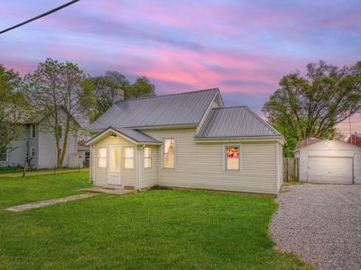 26100 Locust Grove Rd, New Holland, OH, 43145