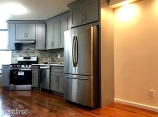 5651 Myrtle Ave, Ridgewood, NY 11385