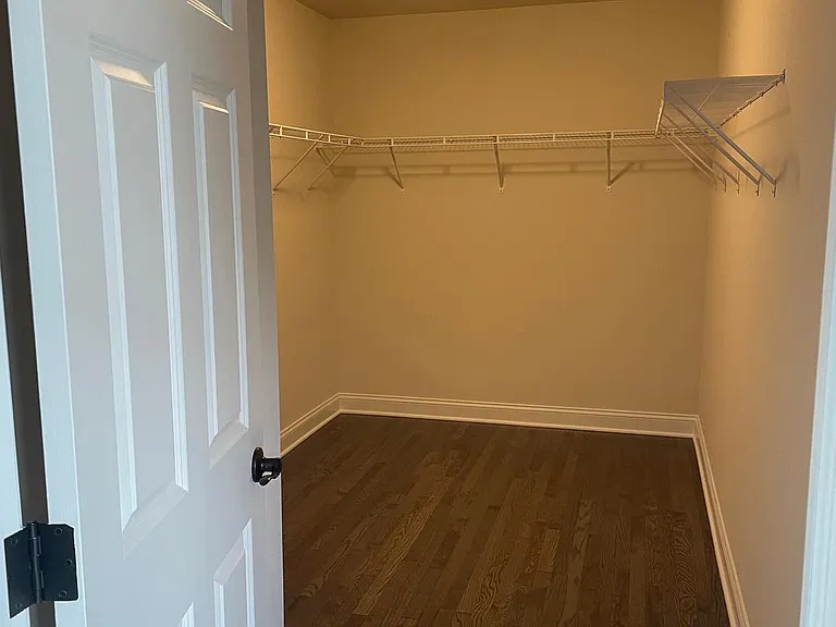 512 Lewis St — Photo 30