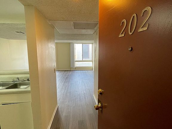 2nd image of 807 N Bunker Hill Ave #Bh-202