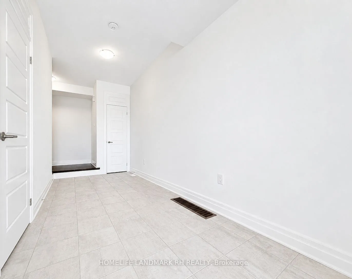 3 bed, $3,200 — Photo 3